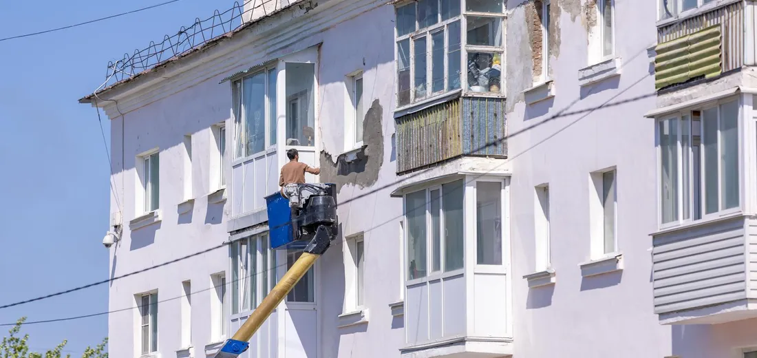 Méthode pas à pas pour évaluer l'état d'une façade avant travaux.