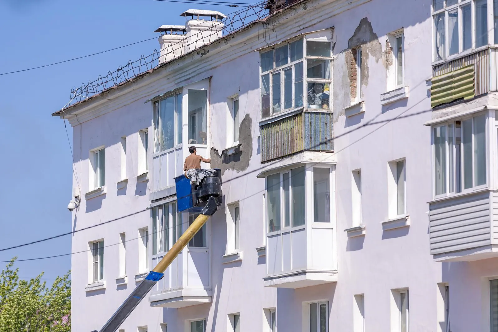 Méthode pas à pas pour évaluer l'état d'une façade avant travaux.